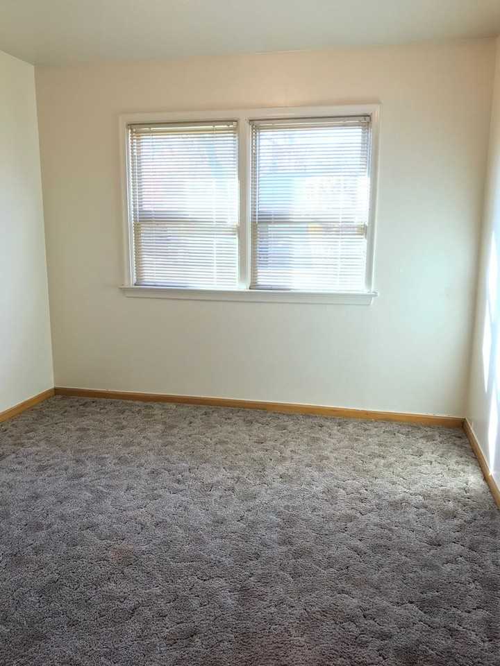 2712 W Bannock St - Photo 3 of 14