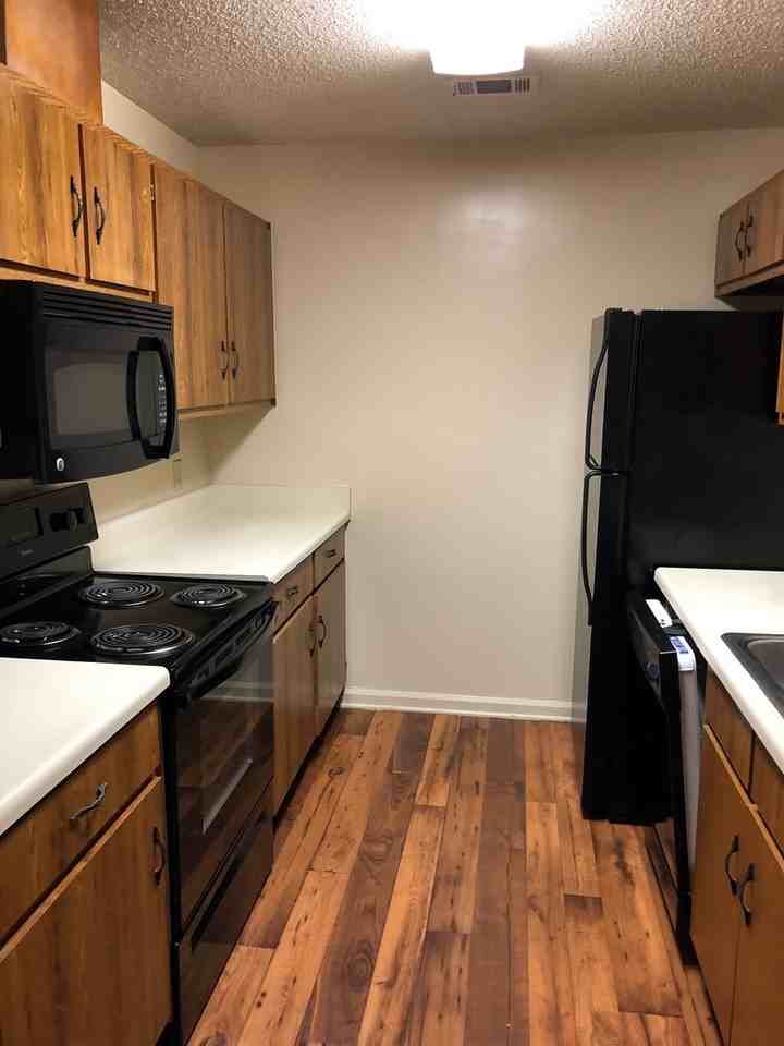 Jomaric Apartments - Photo 7 of 7