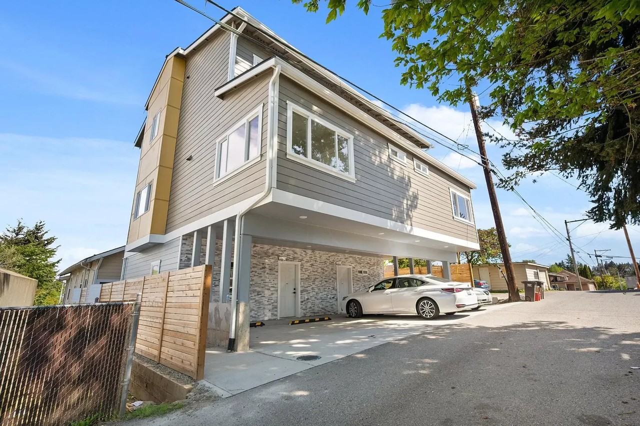 Colby Ave 4122 - Photo 2 of 25