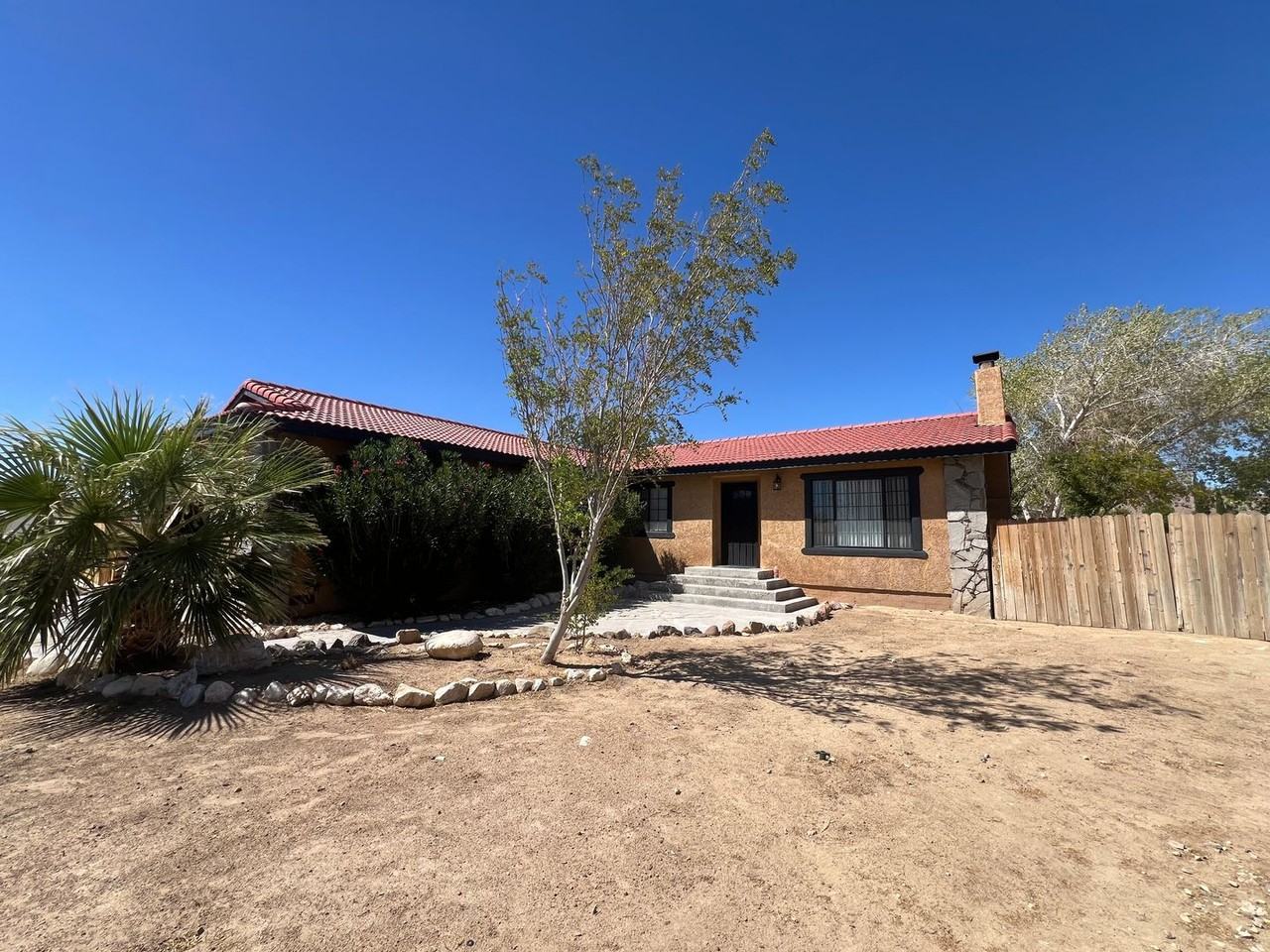 35827 Tumbleweed Cir - Photo 2 of 44