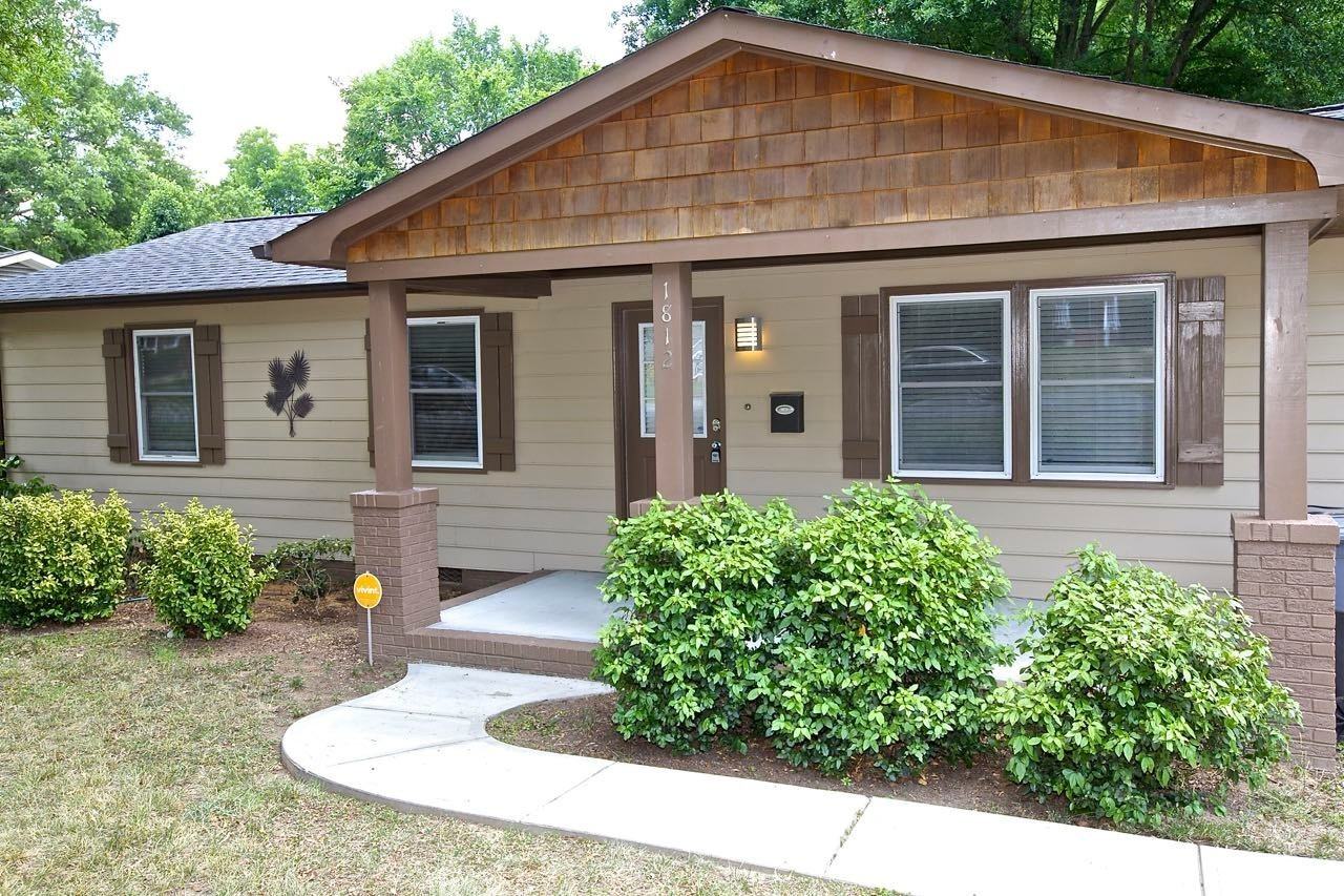 1812 Cochran Pl - Photo 2 of 28