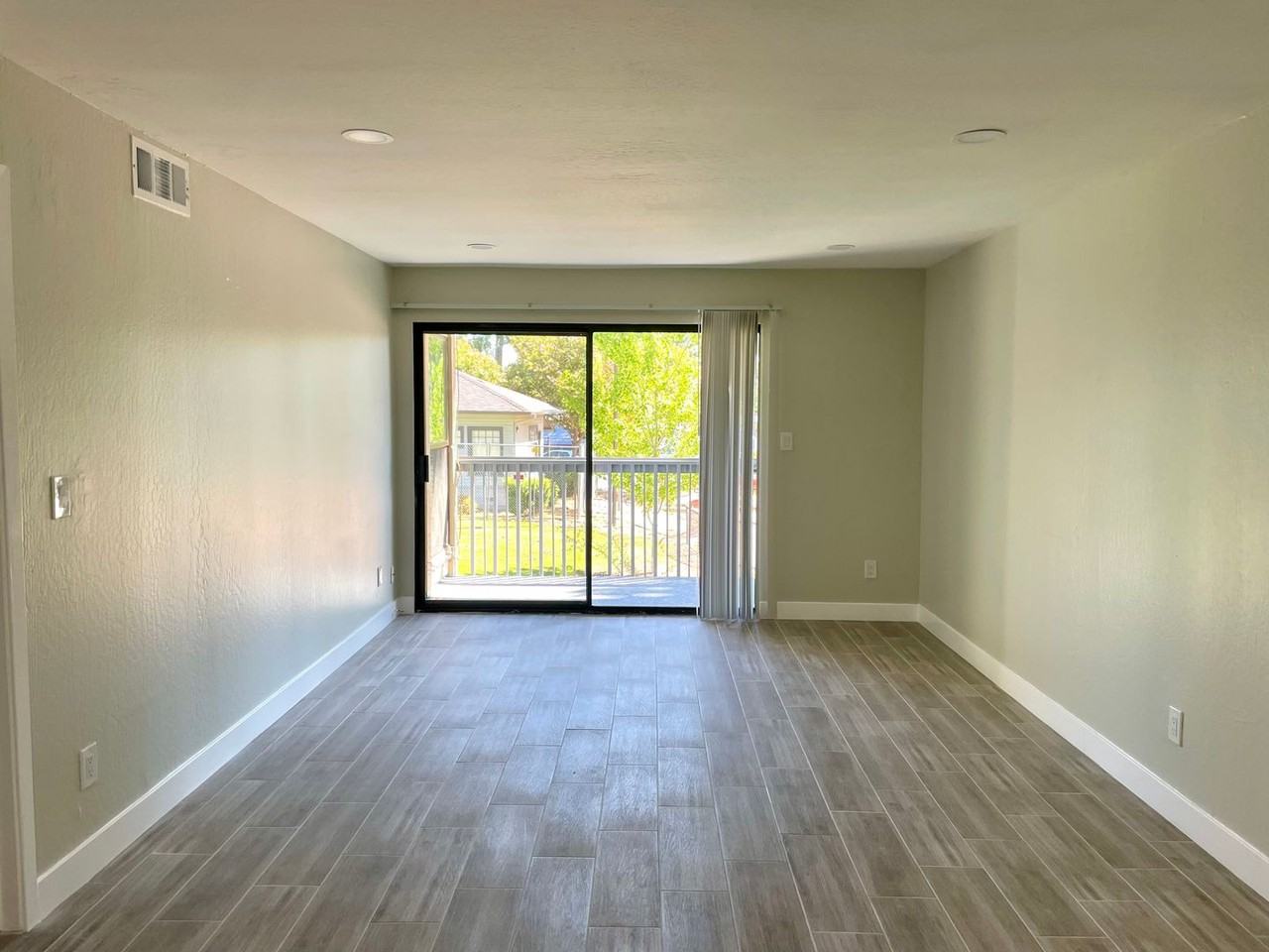 1790 Ellis St #12 - Photo 3 of 26