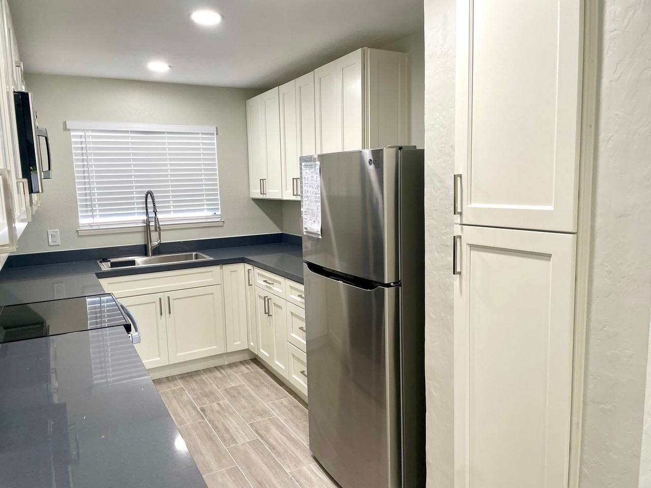 1790 Ellis St #12 - Photo 7 of 26