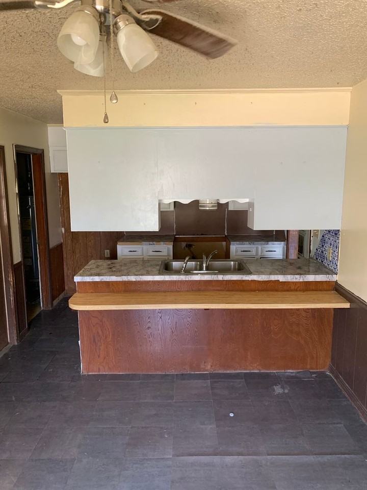 9312 Green Forest Rd - Photo 3 of 15