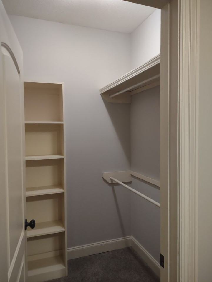 103 Hallmark Pl - Photo 4 of 23