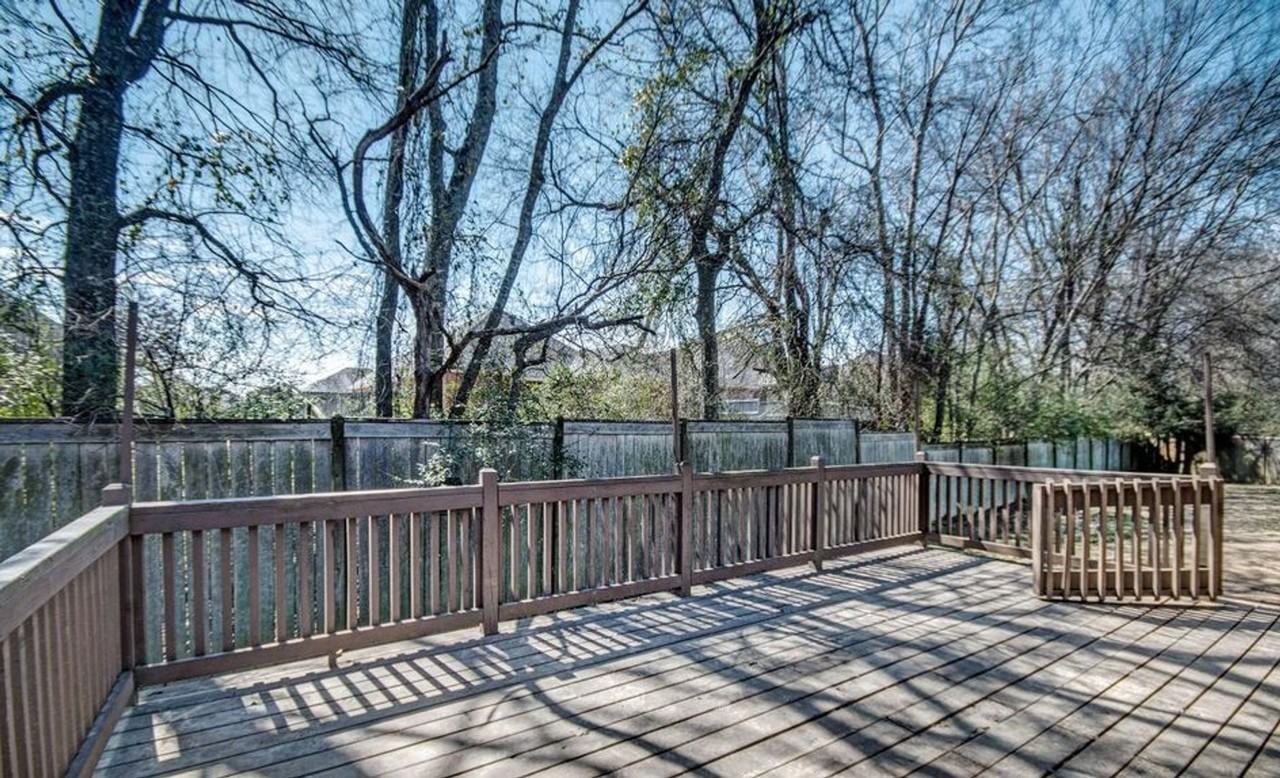 121 Millhouse Dr - Photo 2 of 17