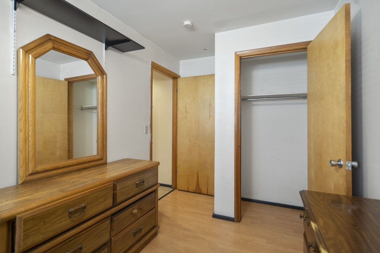 211 Linden Ave - Photo 7 of 16