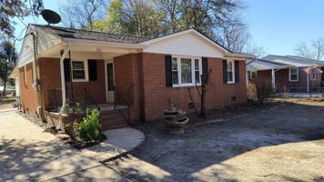 featured image of 5111 Palmetto Ln
