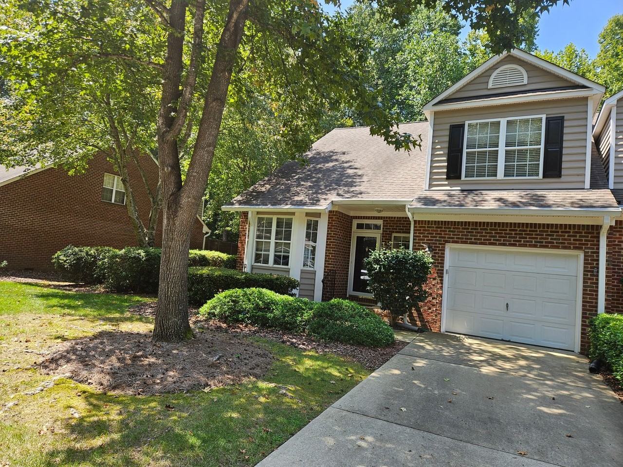 3214 Philmont Dr - Photo 2 of 29