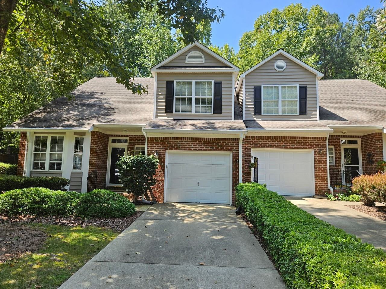 3214 Philmont Dr - Photo 3 of 29