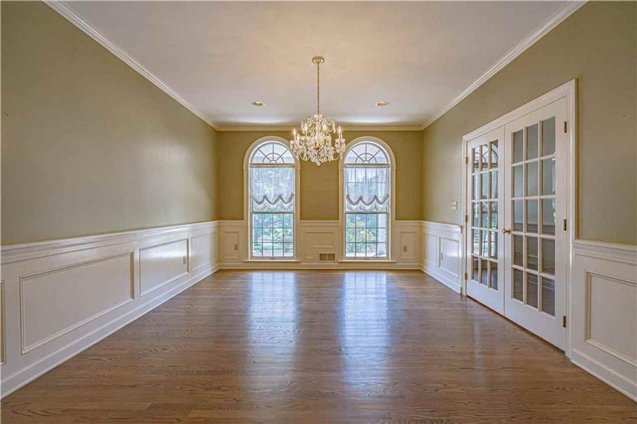 3475 Manor Rd - Photo 2 of 18