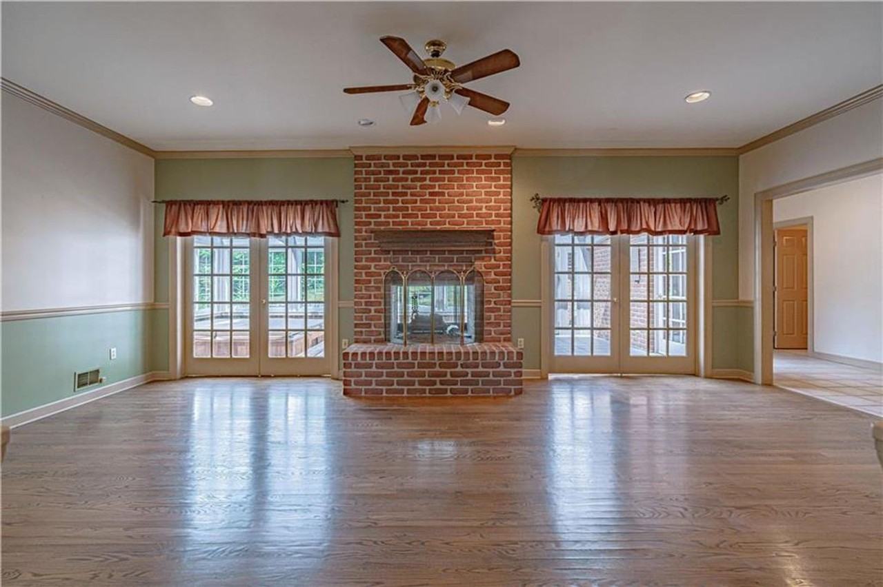 3475 Manor Rd - Photo 5 of 18