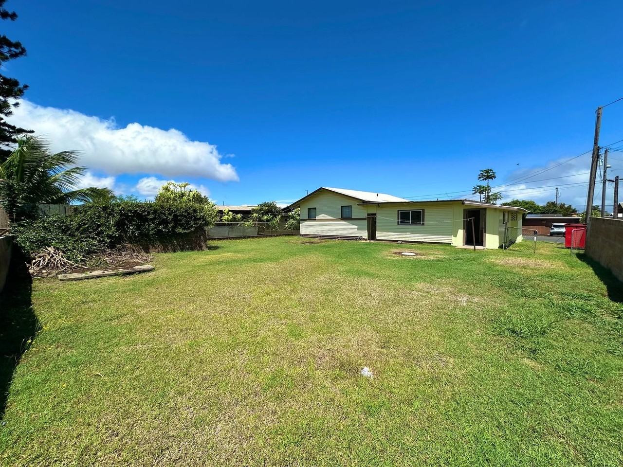 1041 Mahanani Pl. - Photo 3 of 11