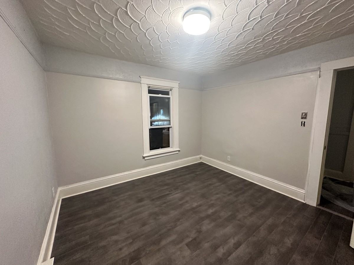 422 St George St #2 - Photo 6 of 10