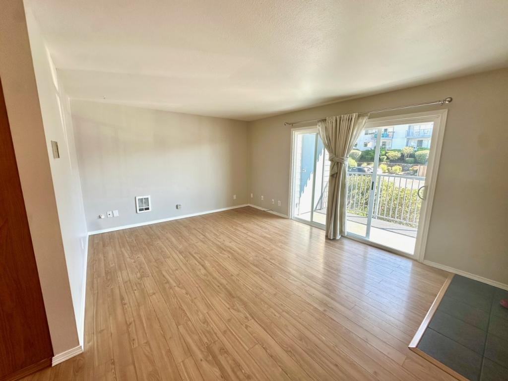 22981 Marine View Dr S - Photo 7 of 11