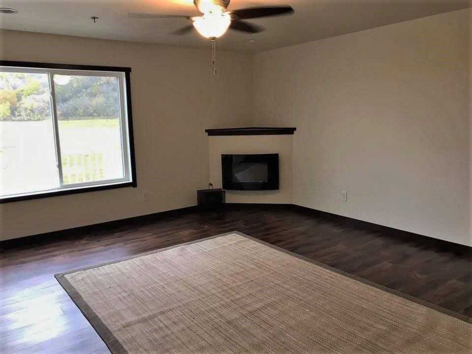 615 Mchugh Rd Apt 10 - Photo 3 of 8