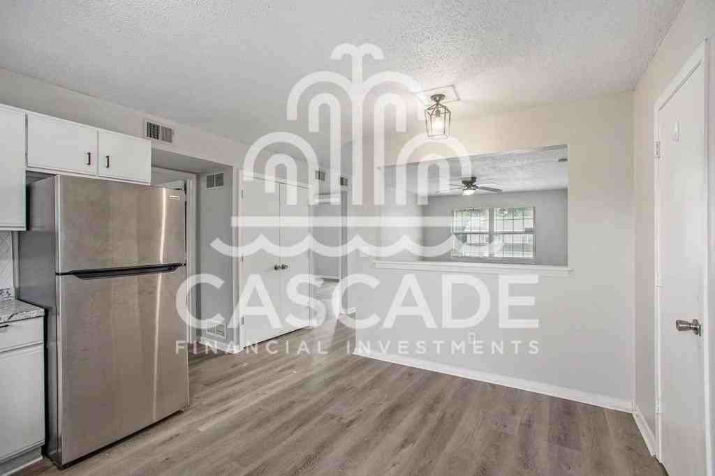 144 North Crest Drive #150 - Photo 5 of 15