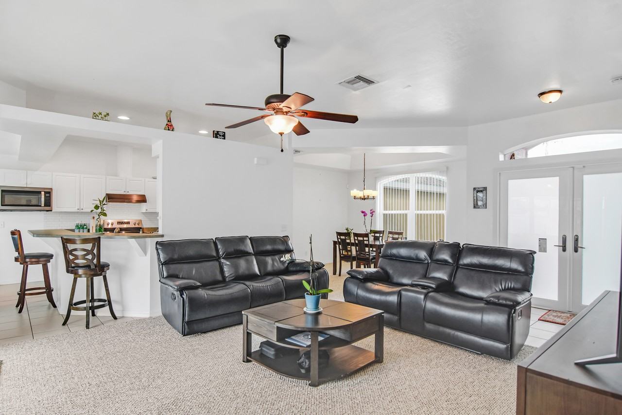 130 Sw 31st Ave - Photo 6 of 13