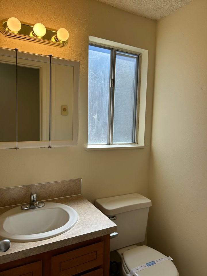 505 27th Ave Se #31 - Photo 4 of 11