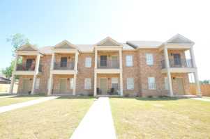 featured image of 318 306, 310, 314, 318 Wesley Place