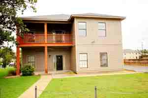 featured image of 497 Wesley Pl