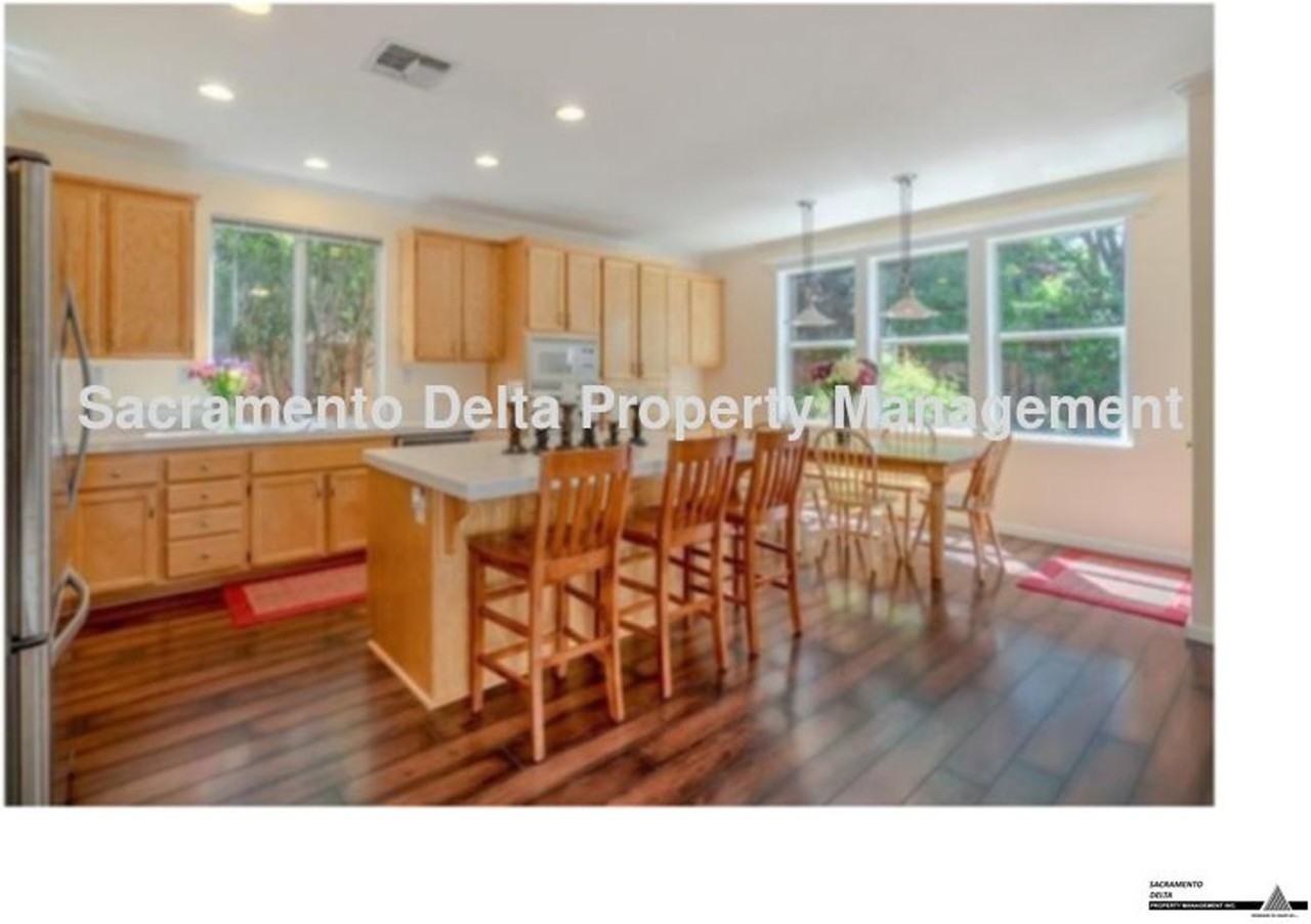 2950 Audubon Cir - Photo 4 of 14