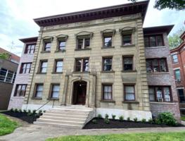 featured image of 410 W Ormsby Ave
