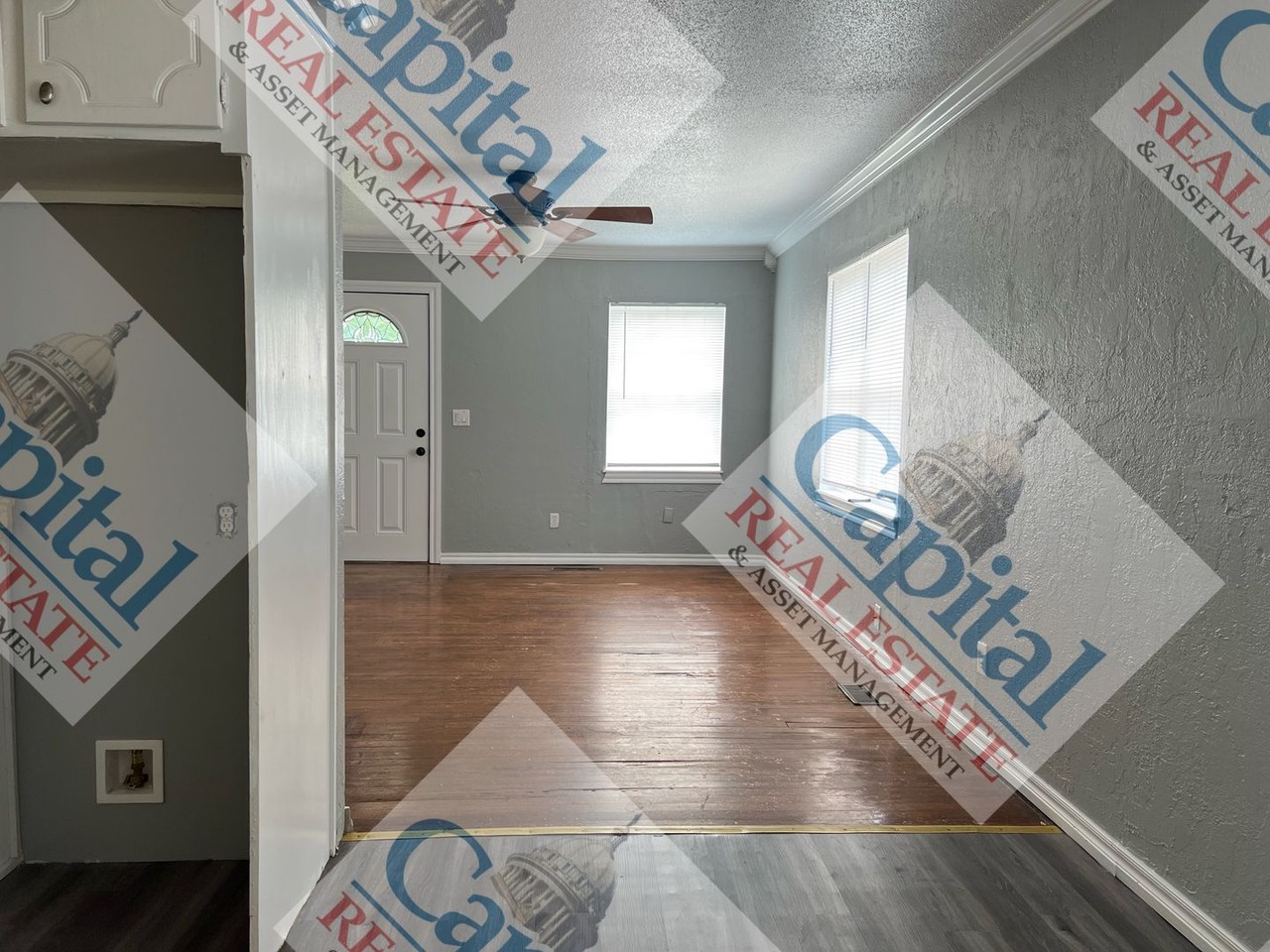 305 W Mimosa Dr - Photo 6 of 36