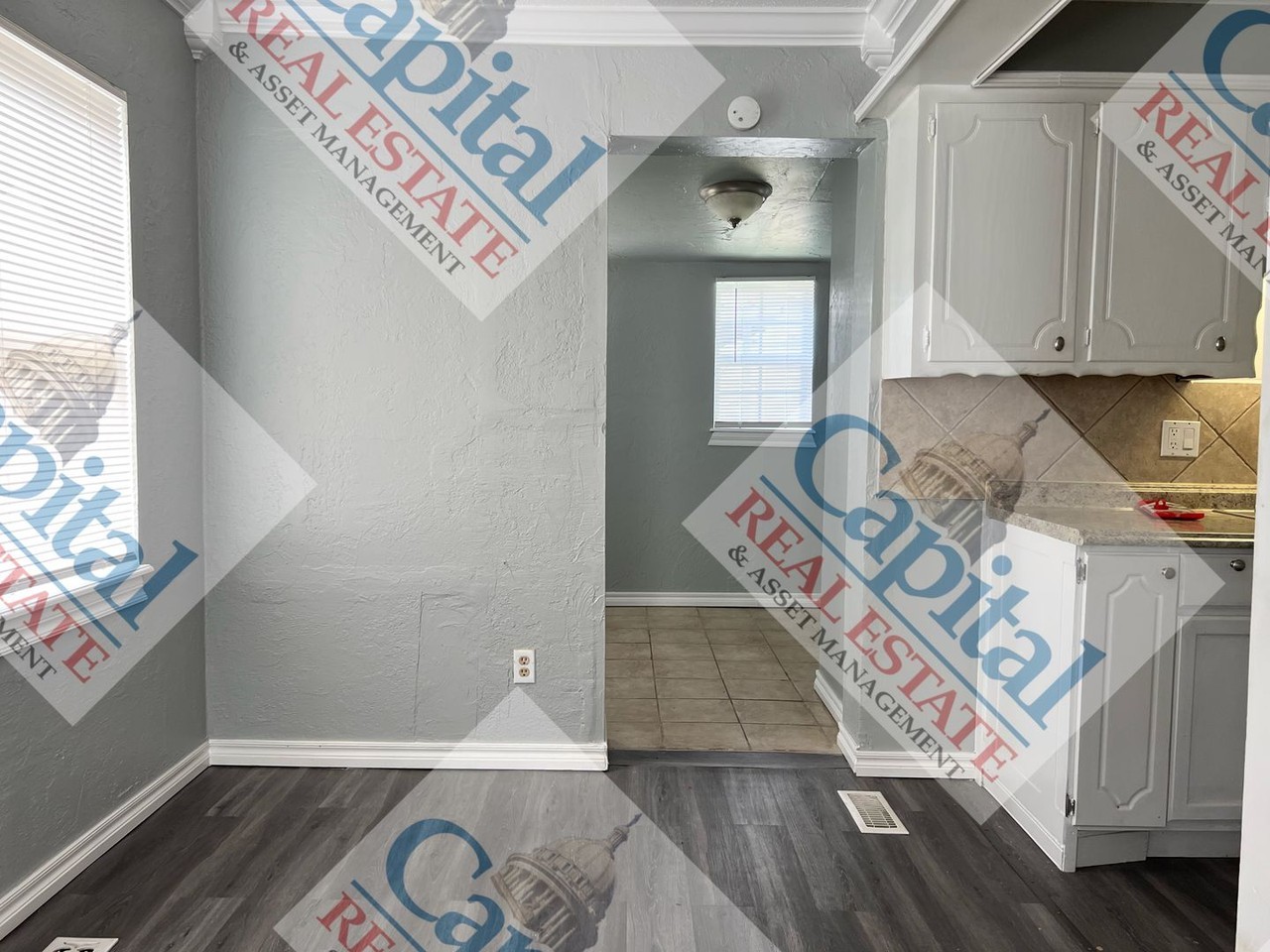 305 W Mimosa Dr - Photo 7 of 36