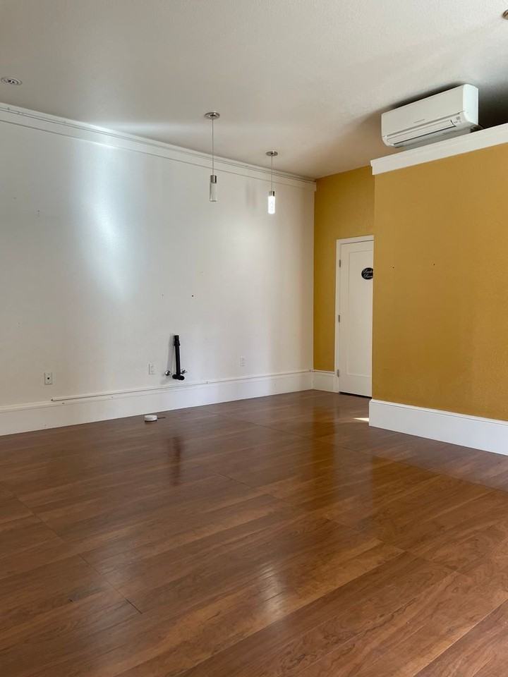 514 B St - Photo 2 of 12