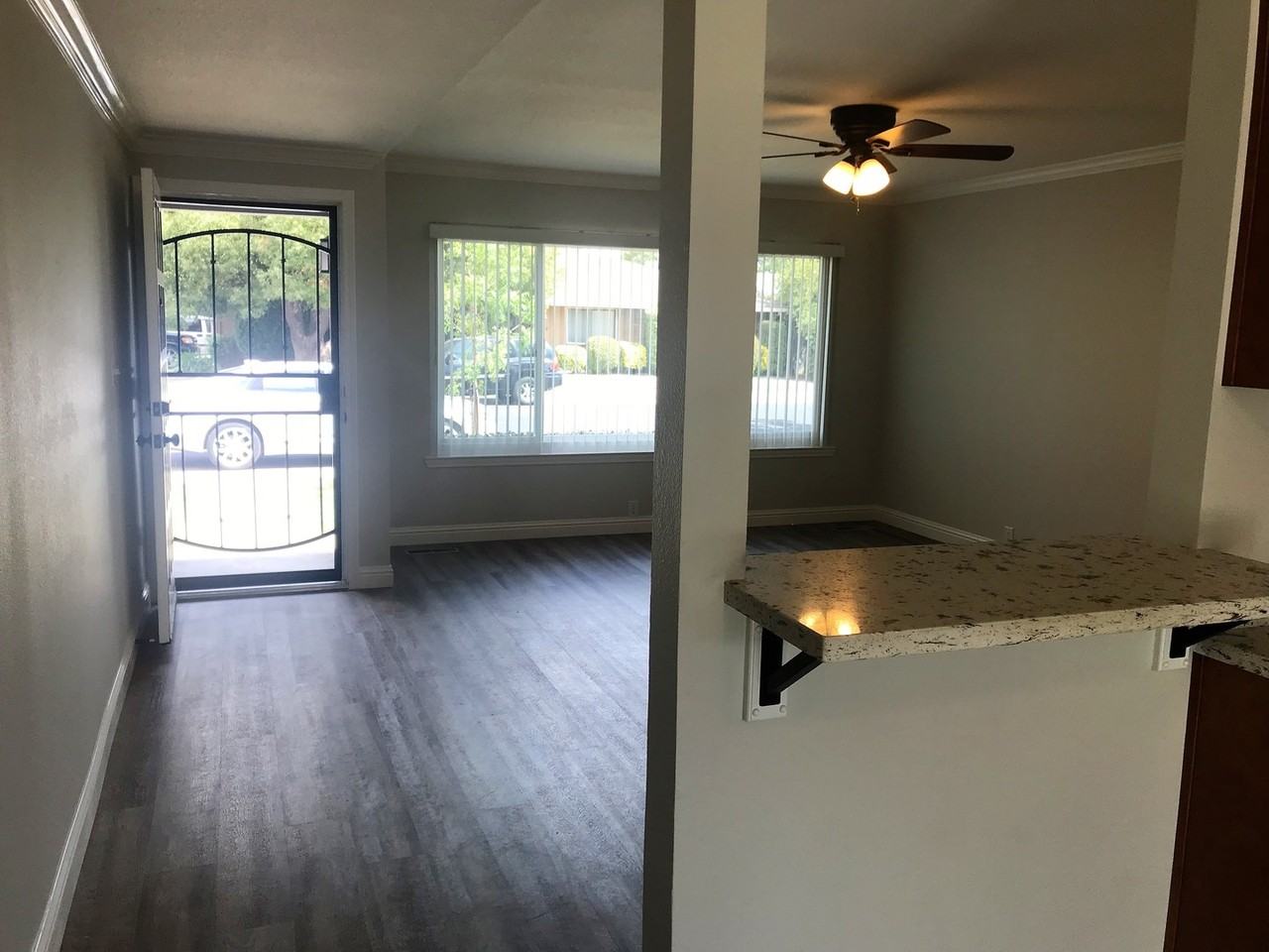 725 El Capitan Dr - Photo 2 of 18