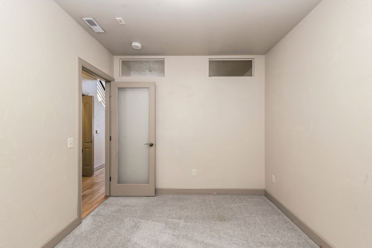 1207 W Fort St #218 - Photo 6 of 24