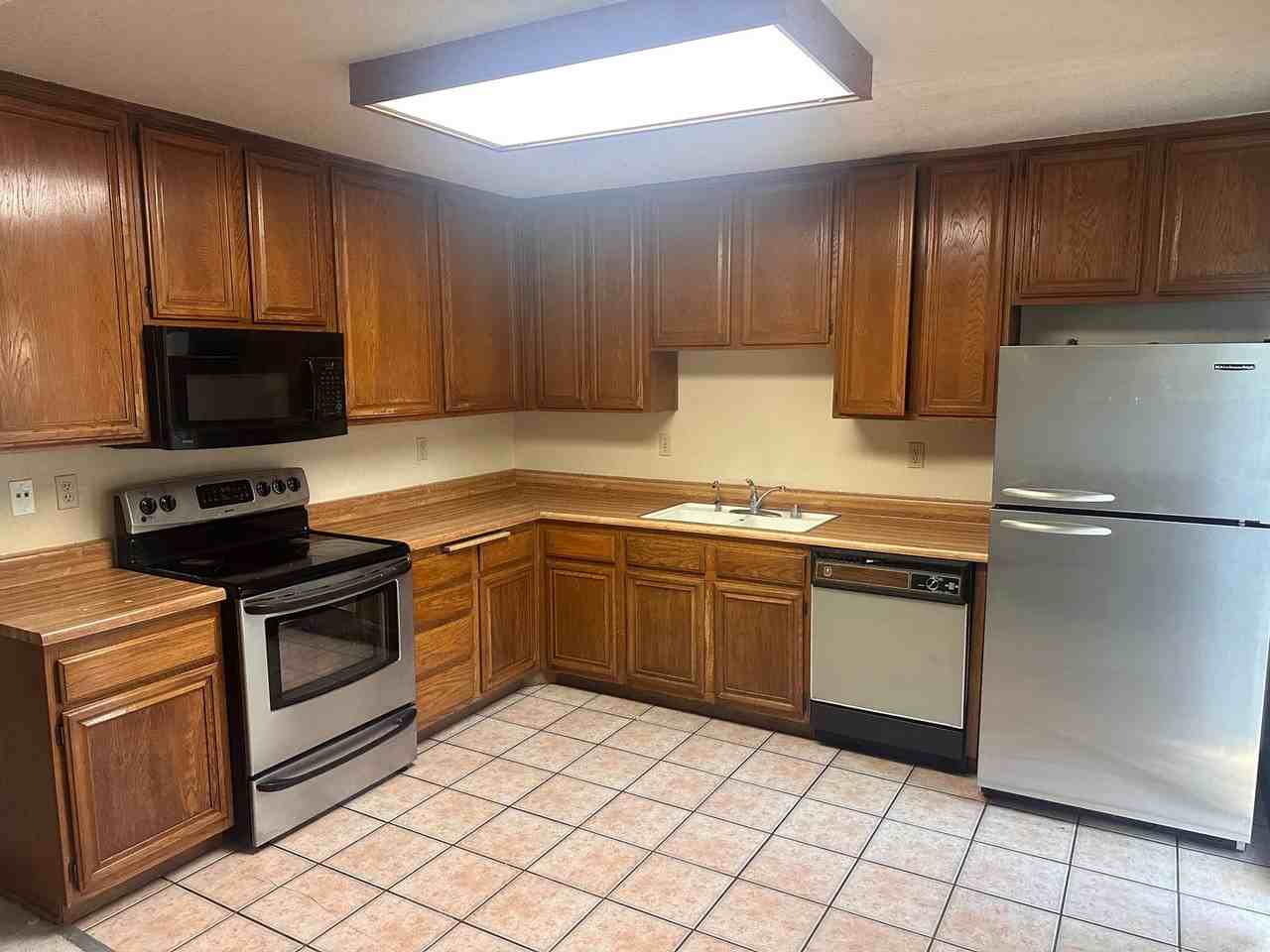 4918 Pony Pass Cir - Photo 2 of 6