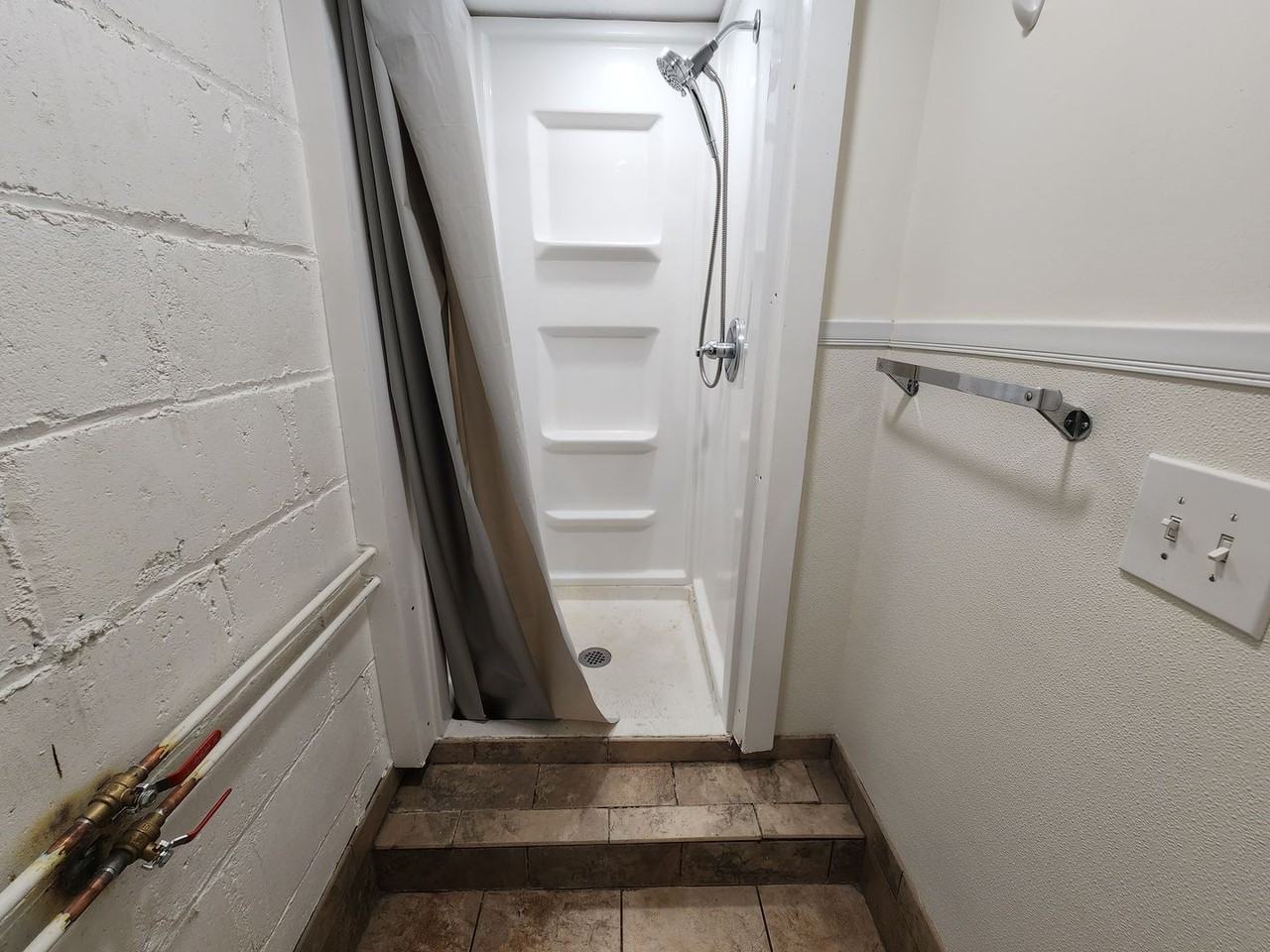 1304 N Main St - Photo 4 of 5