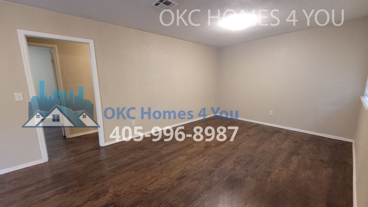 1700 Edgewood Dr - Photo 2 of 17