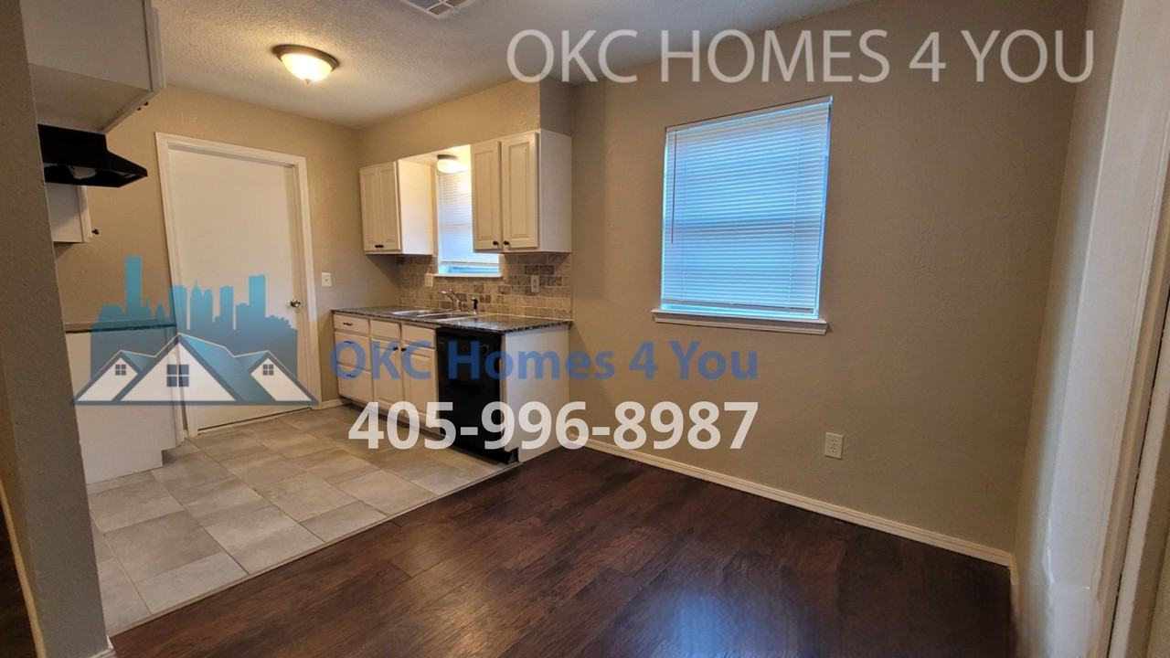 1700 Edgewood Dr - Photo 4 of 17