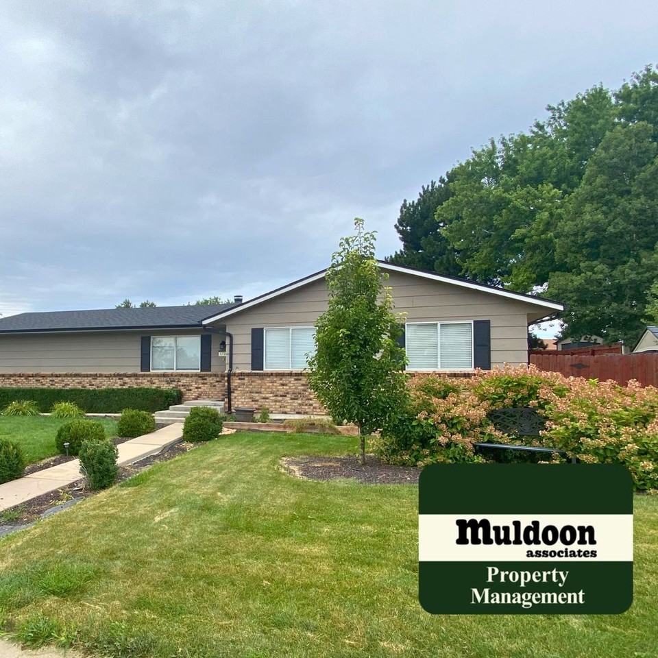 1720 Peterson Rd - Photo 2 of 24