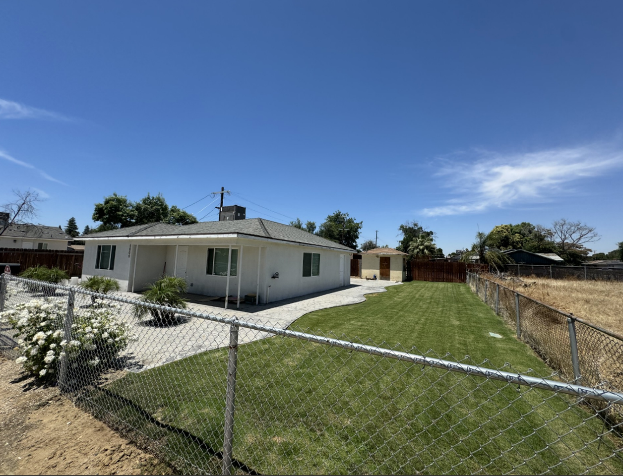 5806 Columbine St - Photo 2 of 14