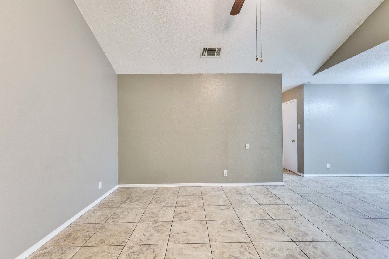 10801 Lanshire Dr #A - Photo 4 of 16