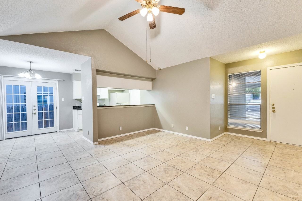 10801 Lanshire Dr #A - Photo 5 of 16