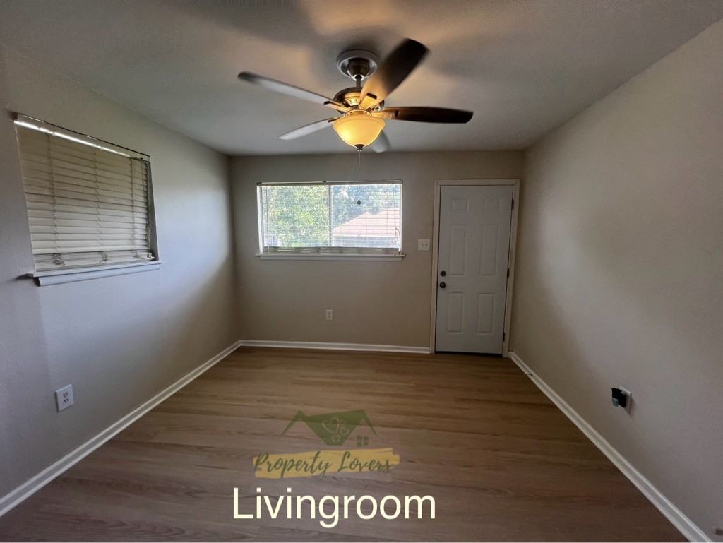 324 Blount Rd - Photo 3 of 8