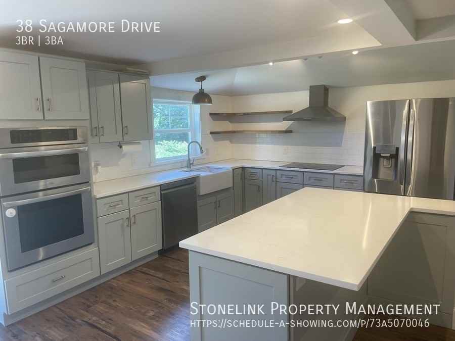 38 Sagamore Dr - Photo 3 of 50