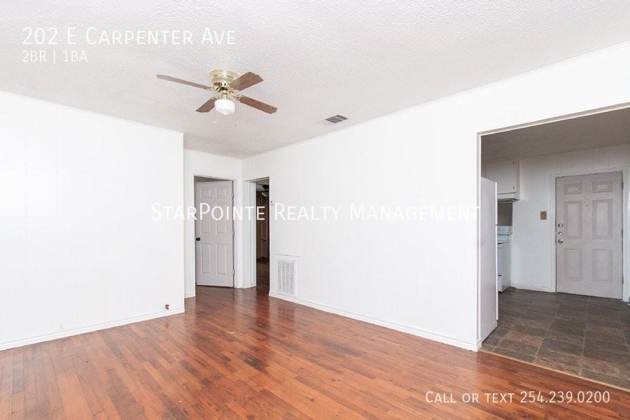 202 E Carpenter Ave - Photo 4 of 13