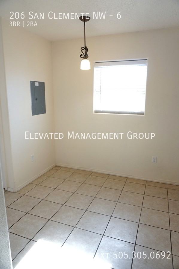 206 San Clemente Ave Nw #6 - Photo 5 of 22