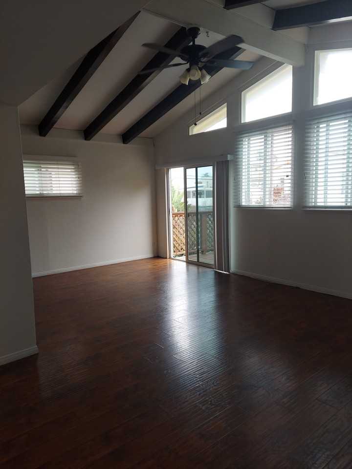 106 Rees Street - Photo 2 of 3