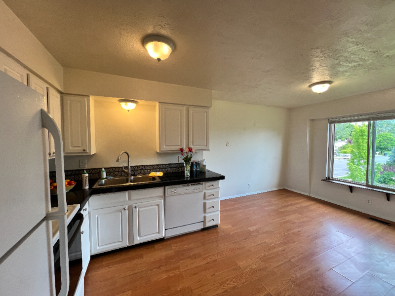 4570 Southeast #10A - Photo 2 of 9