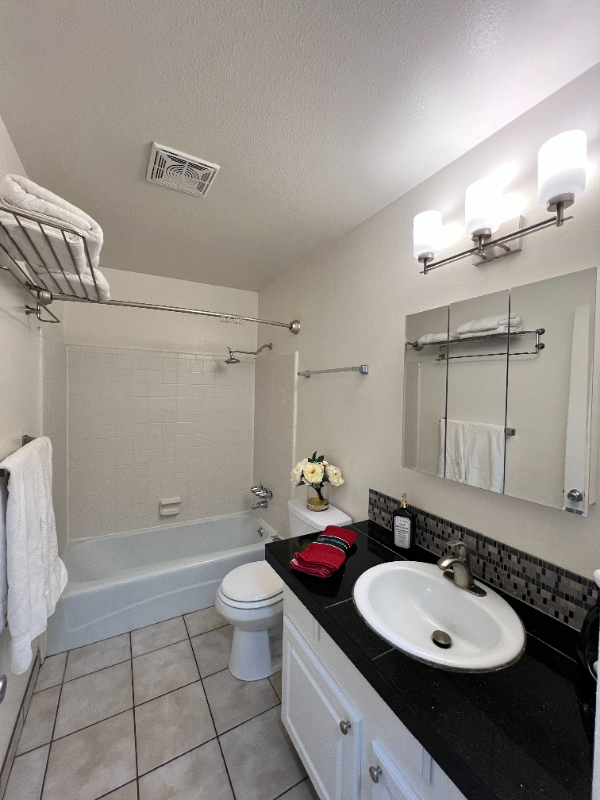 4570 Southeast #10A - Photo 5 of 9