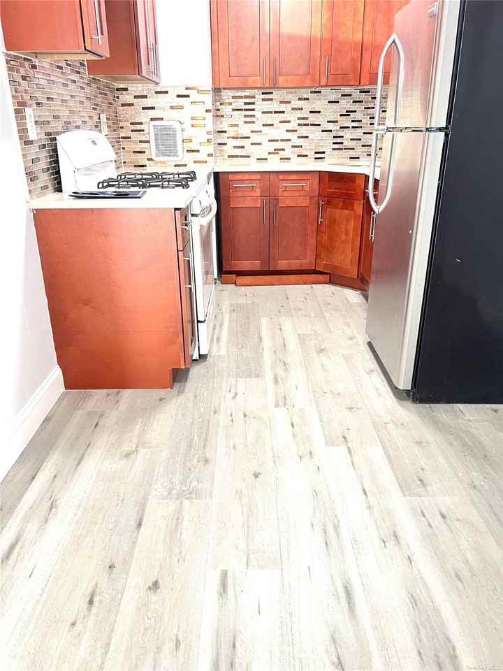 15035 Yates Rd ##1 - Photo 3 of 8