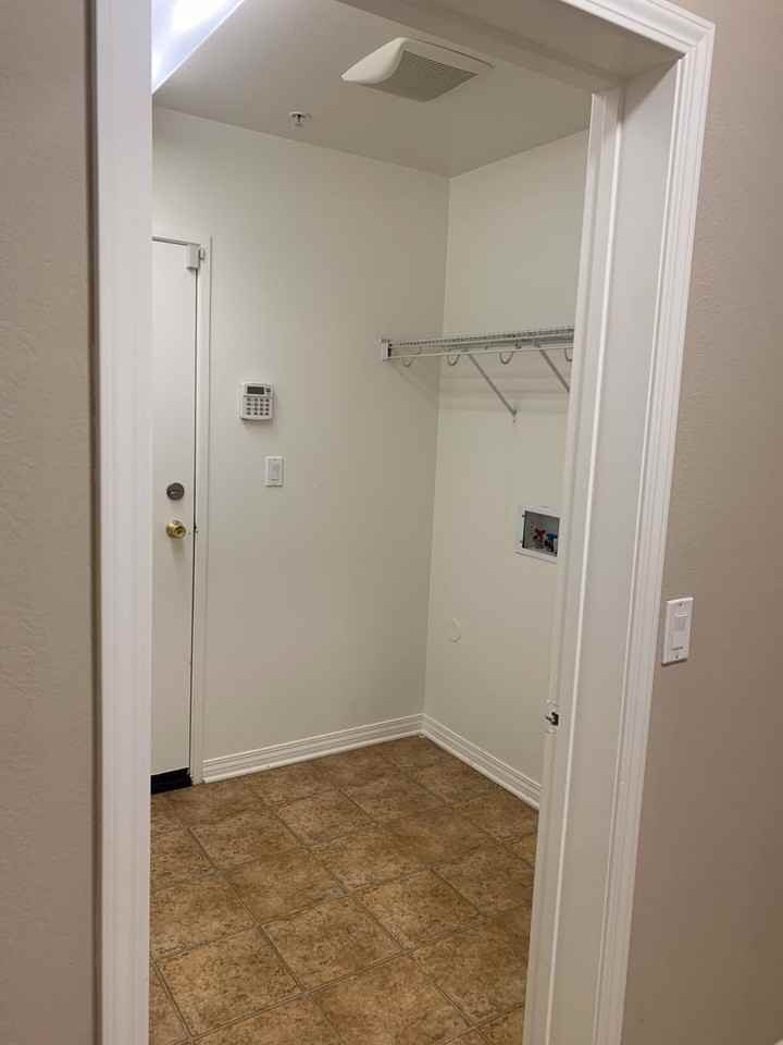 602 Flathead River St - Photo 2 of 14