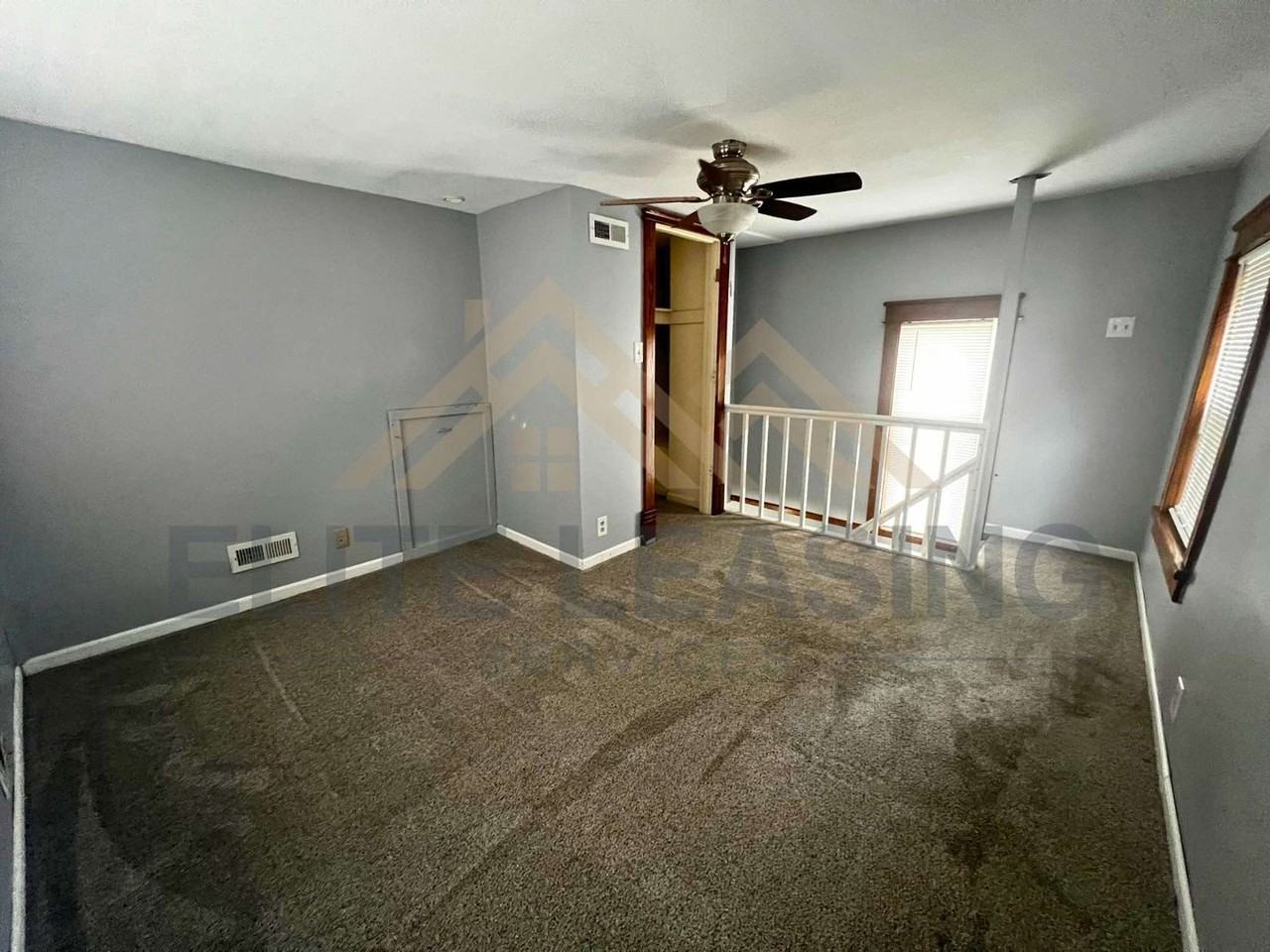 424 Sw Fillmore St - Photo 7 of 12